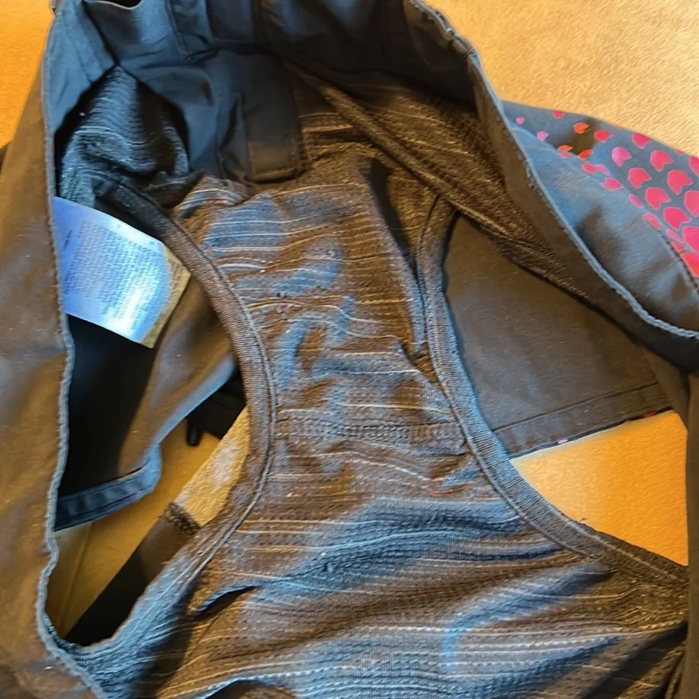 Shorts - Picture 3 of 3